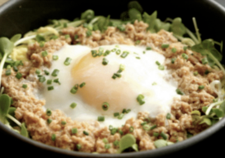 Chicken soboro don